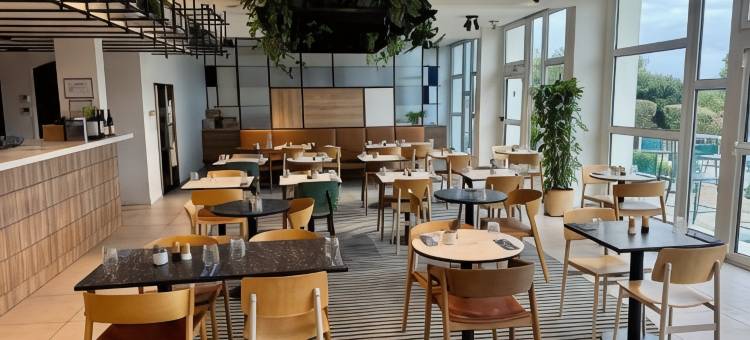 鲁昂瓦勒德勒伊美居酒店(Hôtel Mercure Rouen Val-De-Reuil)图片