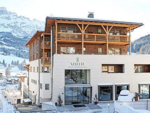 席亚萨马戏团酒店