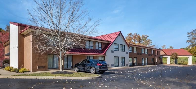 伏尔克纳-詹姆斯顿凯艺酒店(Quality Inn Falconer - Jamestown)图片