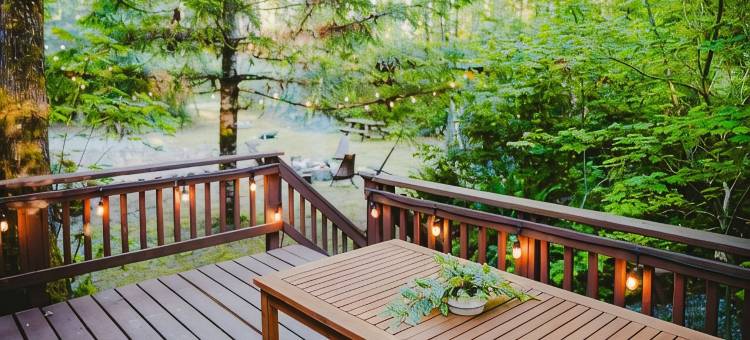 设计师A字形木屋 · 森林热水浴池 · 火盆(Designer A-Frame · Forest Hot Tub · Fire Pit)图片