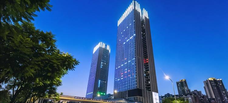 重庆观汐江景公寓(南滨路烟雨公园店)图片