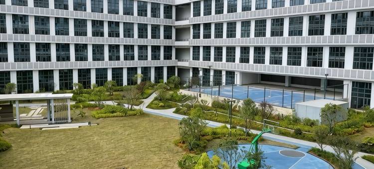 云梦影院民宿(武汉大花岭地铁站店)图片