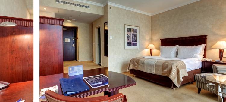 布拉迪斯拉发丽笙卡尔顿酒店(Radisson Blu Carlton Hotel Bratislava)图片