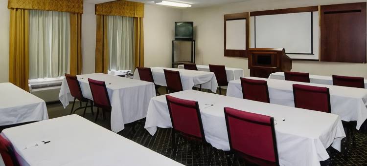 凯隆波因特达拉斯北部艾迪生酒店(Clarion Pointe Addison Dallas North)图片
