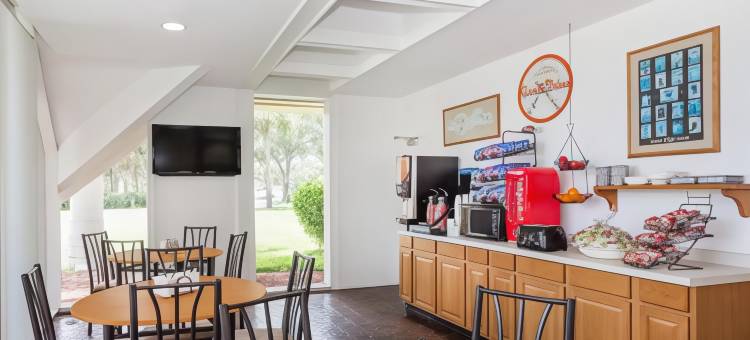 维洛海滩-市中心豪生酒店(Howard Johnson by Wyndham Vero Beach / Downtown)图片