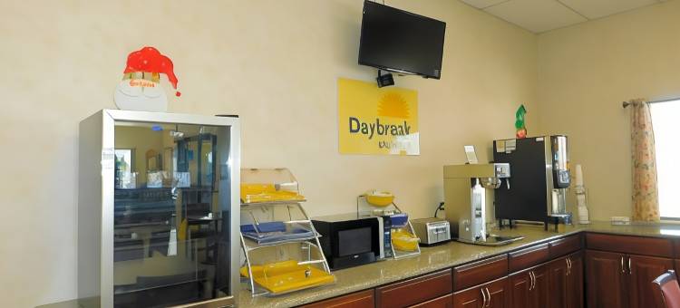 亨廷顿戴斯酒店(Days Inn by Wyndham Huntington)图片