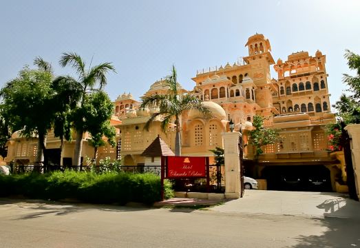 Chunda Palace Hotel Overview
