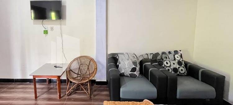 家庭民宿沙丽亚婆罗摩合伙红门酒店(Family Homestay Syariah Bromo Mitra RedDoorz)图片