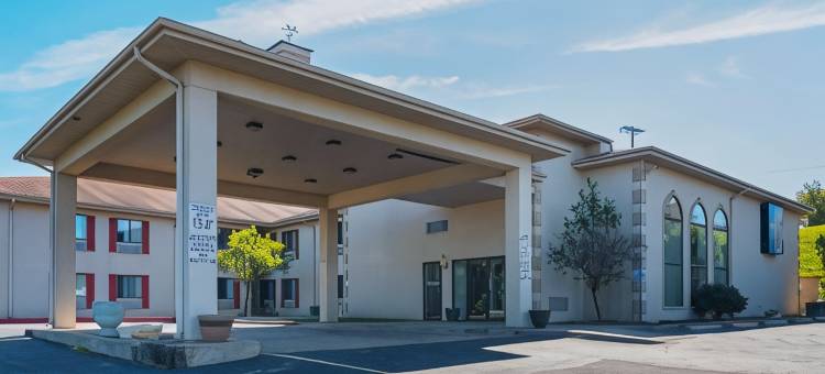 密苏里汉尼拔 6 号汽车旅馆(Motel 6 Hannibal, MO)图片
