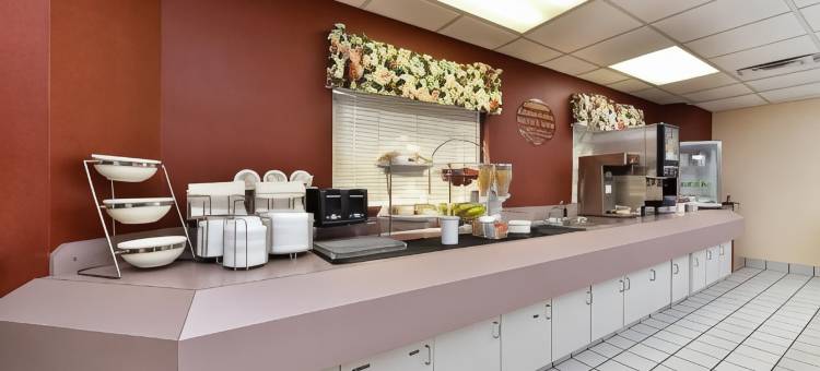 亚特兰大莫罗美洲最佳价值套房酒店(Americas Best Value Inn and Suites Morrow/Atlanta)图片