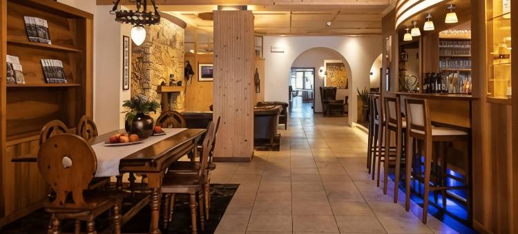 多洛米蒂阿纳图尔酒店(Artnatur Dolomites Hotel & Spa)图片
