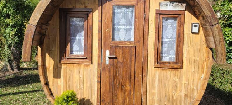 Cozy Wooden Chalet in Abilly, France图片