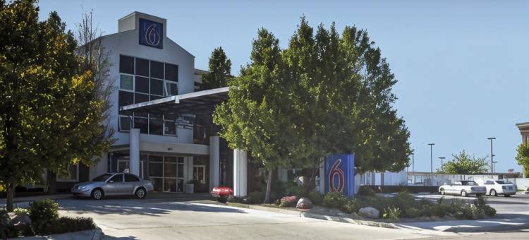 犹他利哈伊- 感恩点 6号汽车旅馆(Motel 6 Lehi, UT – Thanksgiving Point)图片