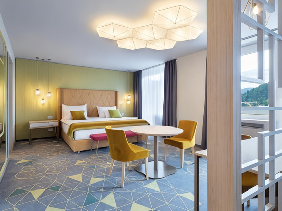 布莱德罗斯酒店