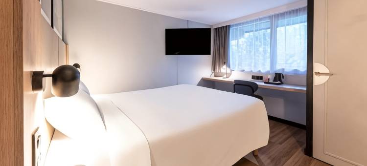 康铂埃克斯勒班酒店(Campanile NATURE - Aix Les Bains)图片