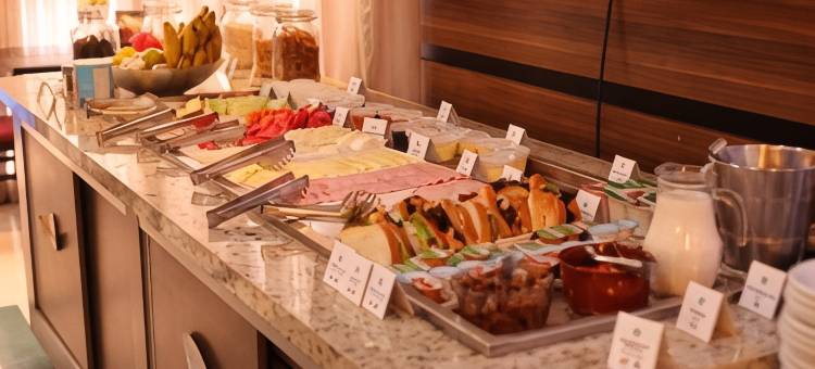 优必蓝的金色公园酒店(Hotel Golden Park Uberlandia by Nacional Inn)图片