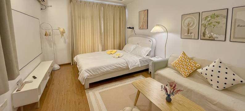 南坪万达山城印象民宿(珊瑚路分店)图片