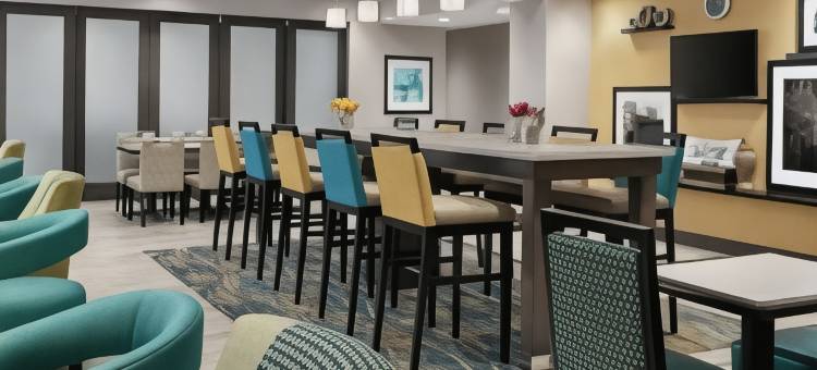 香槟西南希尔顿欢朋酒店(Hampton Inn by Hilton Champaign Southwest)图片
