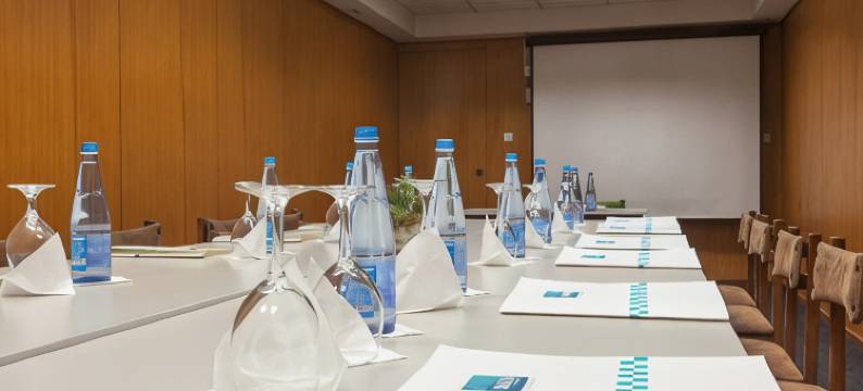 拉里维亚纳酒店(Hotel Rali Viana)图片