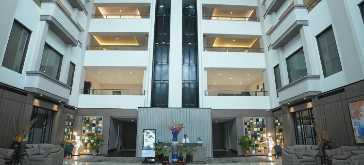 大萨洛瓦尔门廊酒店(Grand Sarovar Portico, Latur)图片