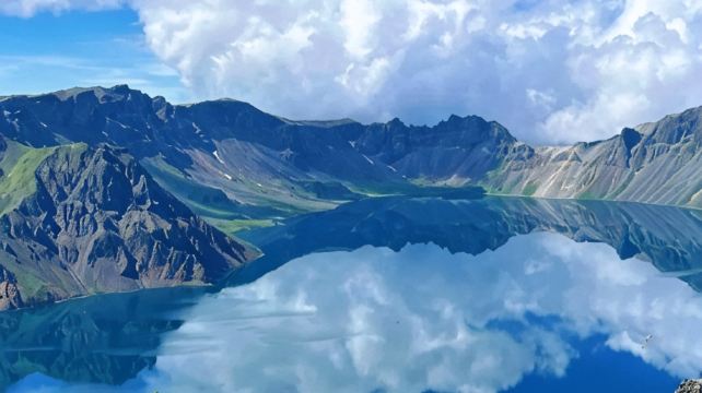 4-Day Jilin Private Tour from Changchun·Changbai Mountain, Tianchi, Jinjiang Grand Canyon, The Green Deep Pond