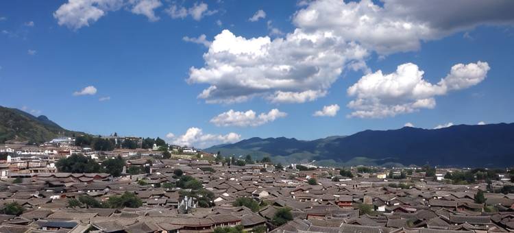 萍聚观景客栈(丽江古城四方街店)图片