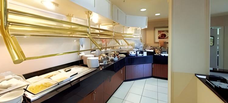 布卢明顿诺尔玛万怡酒店(Courtyard Bloomington Normal)图片