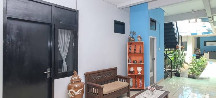 红多兹酒店-近玛尔贡达拉亚(RedDoorz Near Margonda Raya)图片