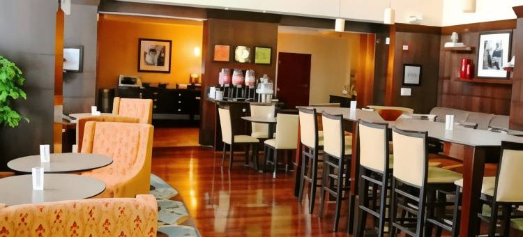 底特律坎顿欢朋套房酒店(Hampton Inn & Suites Detroit-Canton)图片