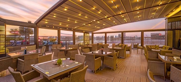 阿尔科巴尔郁锦香套房(Golden Tulip Al Khobar Suites)图片