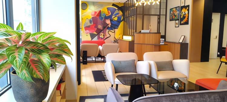 巴黎蒙帕纳斯阿维雅蓝宝石酒店(Avia Hôtel Saphir Montparnasse)图片