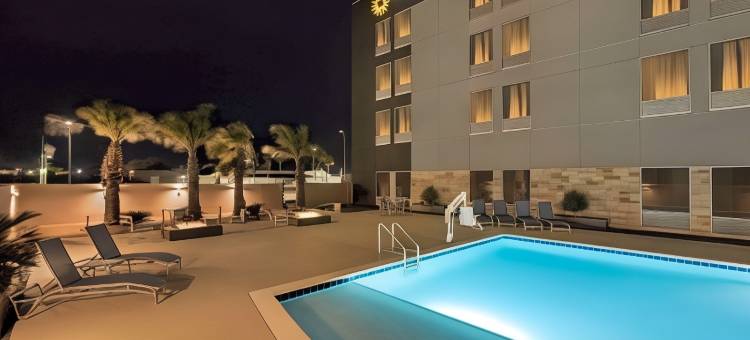 德尔里奥温德姆拉昆塔套房酒店(La Quinta Inn & Suites by Wyndham Del Rio)图片