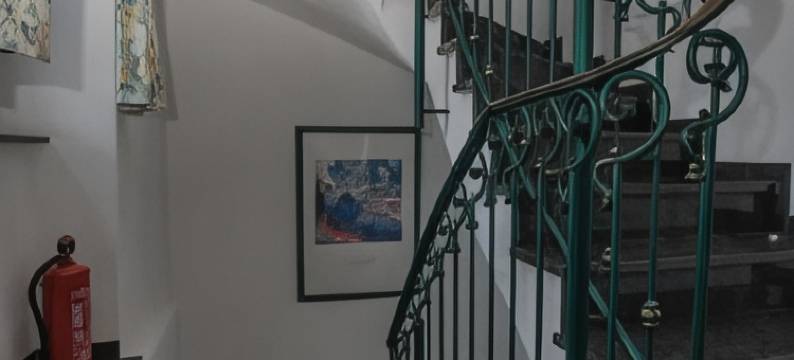 摩泽兰恩德塔尔苏姆翁克尔威利酒店(Moselland Hotel im Enderttal Zum Onkel Willi)图片