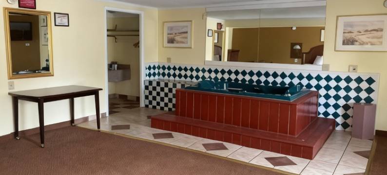 罗德威套房酒店(Rodeway Inn & Suites)图片