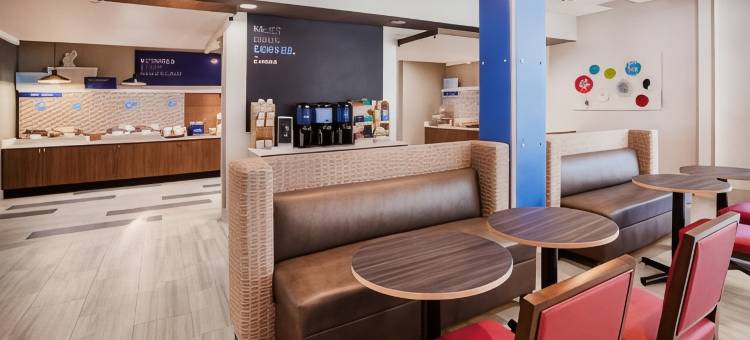 布法罗东北洛克波特智选假日酒店(Holiday Inn Express Buffalo NE - Lockport)图片