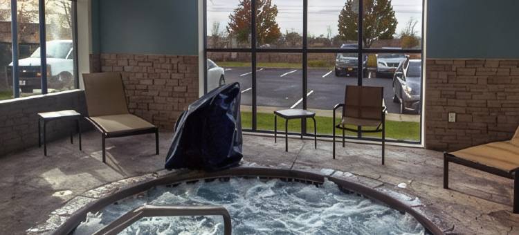 智选假日套房酒店水牛机场(Holiday Inn Express & Suites Buffalo-Airport)图片