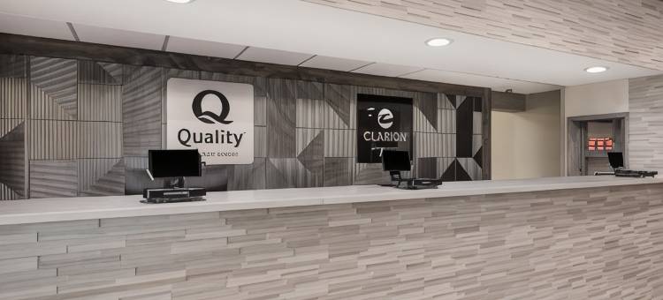 乔利埃特凯隆酒店及会议中心(Clarion Hotel & Convention Center Joliet)图片