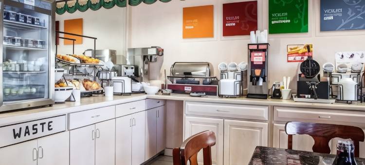 阿科拉品质酒店(Quality Inn)图片