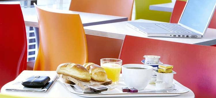 维勒普瑞米尔经典酒店ZA(Premiere Classe Villejust - ZA Courtaboeuf)图片