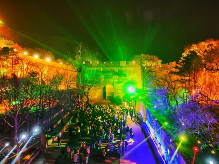 Step into the clouds at the Great Wall for a trendy electronic music New Year's Eve celebration