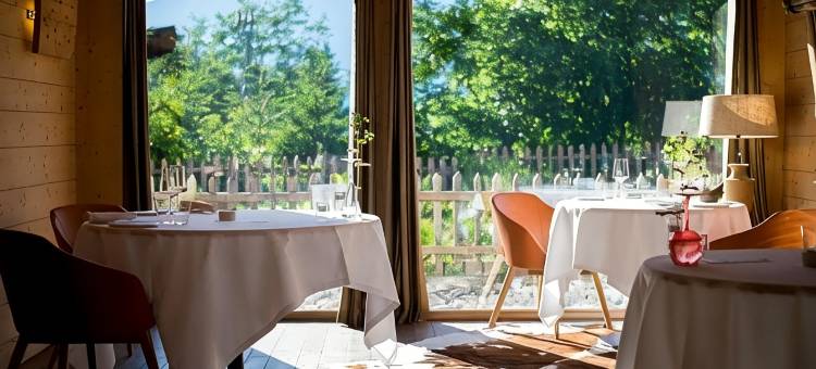 法国米其林星级名厨Emmanuel Renaut餐厅附属罗莱夏朵盐之花酒店(Flocons de Sel hotel - Relais & Châteaux)图片