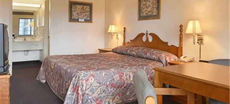 科科莫温德姆戴斯套房酒店(Days Inn & Suites by Wyndham Kokomo)图片