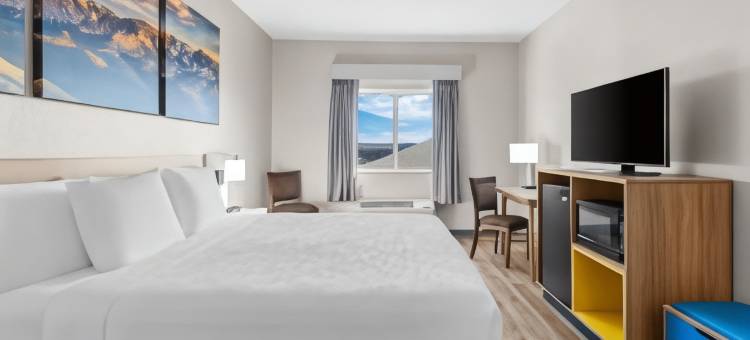 城堡石温德姆戴斯套房酒店(Days Inn & Suites by Wyndham Castle Rock)图片