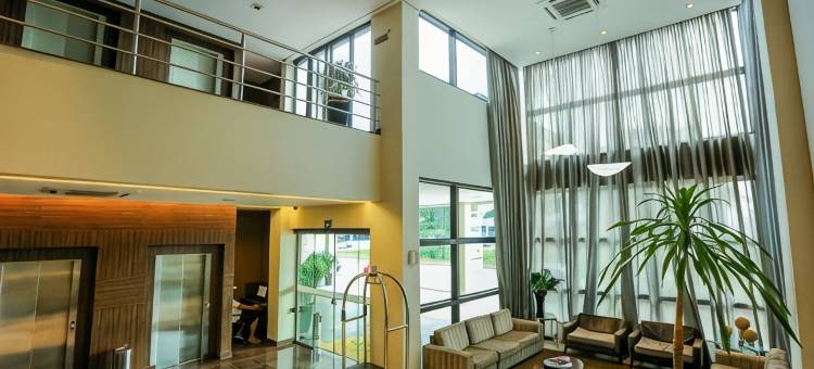 金座大酒店(Golden Plaza Hotel)图片