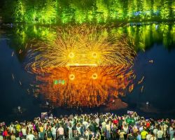 尚湖雲崖飛瀑漂流開幕！即刻解鎖千燈會清涼夜遊