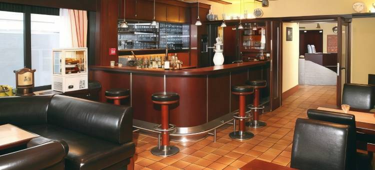 吕德斯海姆特劳贝酒店(Hotel Traube Rüdesheim)图片