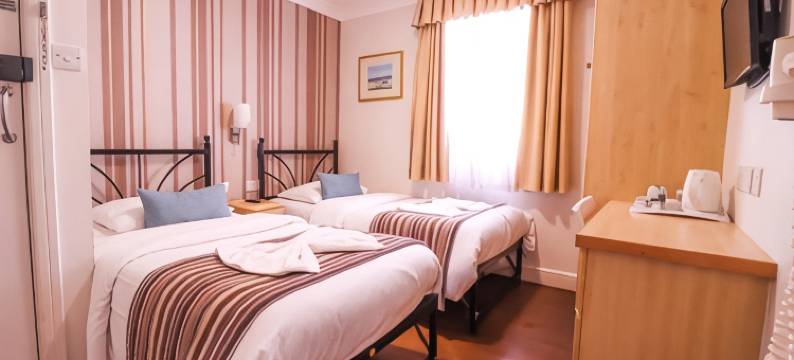 航道酒店(Fairway Hotel)图片