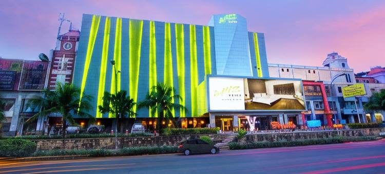 克拉巴加丁威兹高级酒店(Whiz Prime Hotel Kelapa Gading)图片