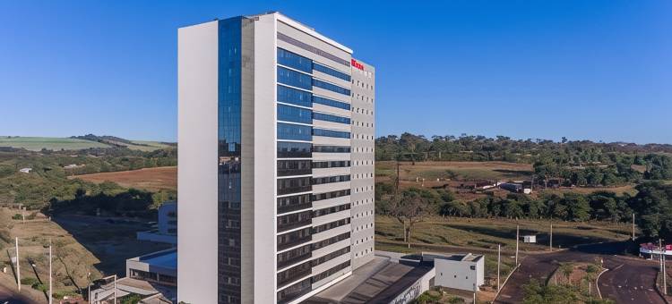 宜必思里贝朗普雷托别墅高尔夫酒店(Ibis Ribeirão Preto Vila do Golf)图片