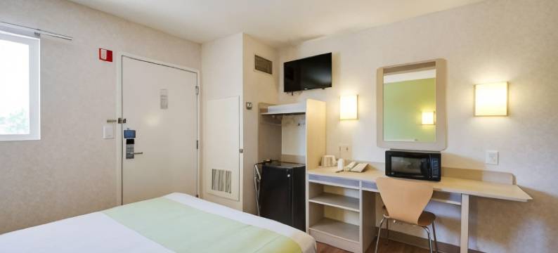 斯泰茨维尔6号汽车旅馆(Motel 6 Statesville, NC)图片